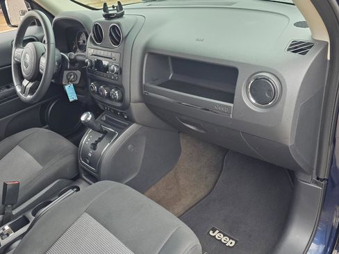 Used 2015 Jeep Patriot Latitude image 21