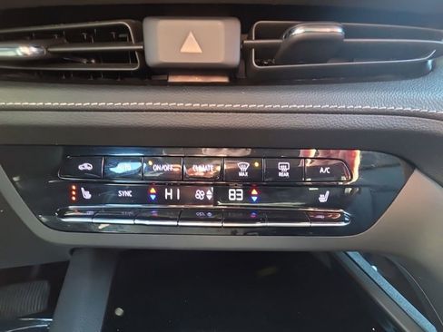 Certified 2021 Buick Envision Essence image 26