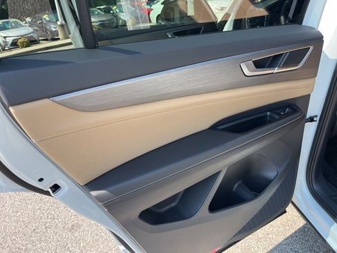 New 2025 Volkswagen Atlas Cross Sport SE image 11