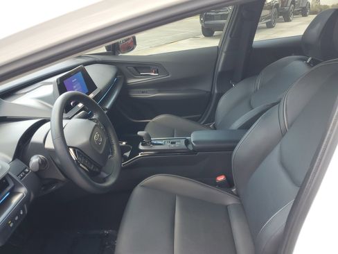 Certified 2025 Toyota Prius Limited image 15