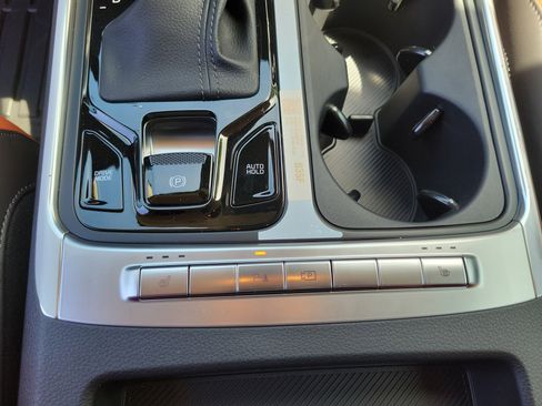 New 2026 Kia Carnival EX FWD image 29