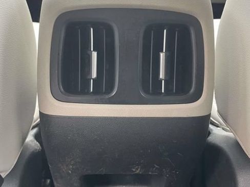 Used 2022 Hyundai Tucson Limited FWD image 12