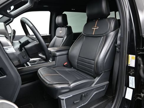 Used 2024 Ford F250 Platinum AWD/4WD image 18