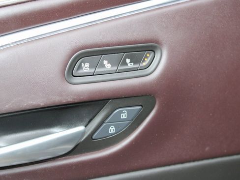 Used 2024 Cadillac Escalade ESV Sport Platinum w/ Heavy-Duty Trailer Package image 25