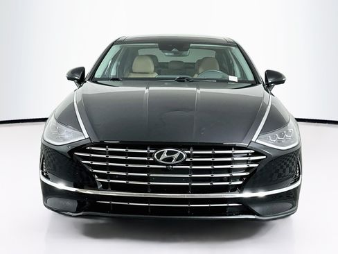 Used 2023 Hyundai Sonata Limited w/ Cargo Package FWD image 2