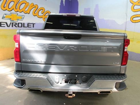 Used 2019 Chevrolet Silverado 1500 LTZ w/ Z71 Off-Road Package AWD/4WD image 7