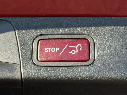 New 2026 Mercedes-Benz GLB 250 image 12