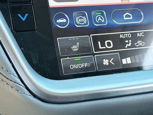 Used 2022 Subaru Outback Limited image 21