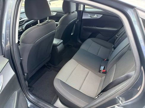 Used 2024 Kia Forte LXS w/ LXS Technology Package FWD image 21