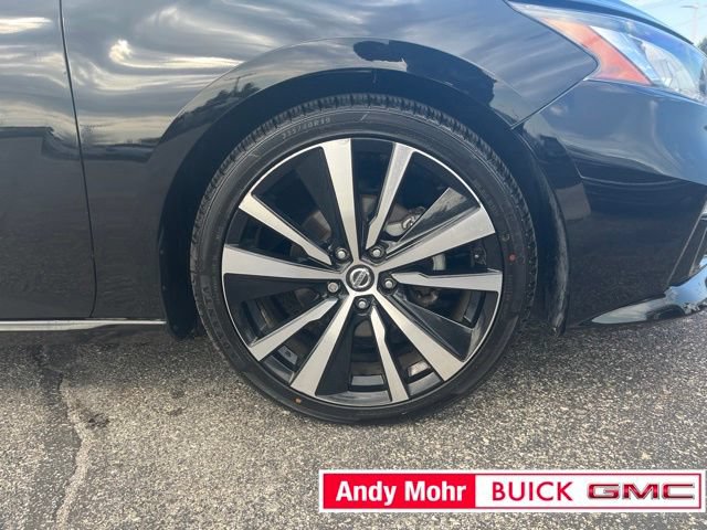 Used 2019 Nissan Altima 2.5 Platinum FWD image 12