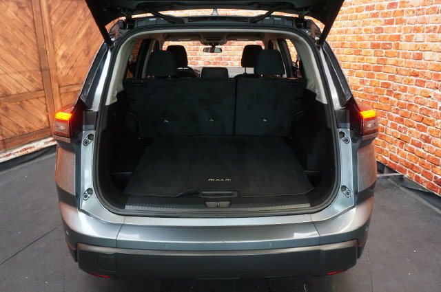 Certified 2025 Nissan Rogue SV AWD/4WD image 42
