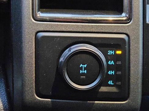 Used 2019 Ford F150 Raptor w/ Equipment Group 802A Luxury image 17