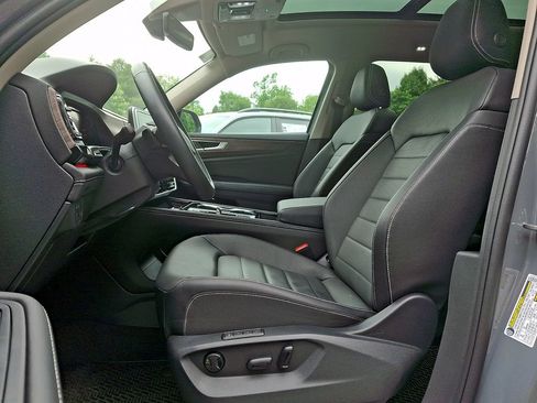 Certified 2026 Volkswagen Atlas SEL AWD/4WD image 13