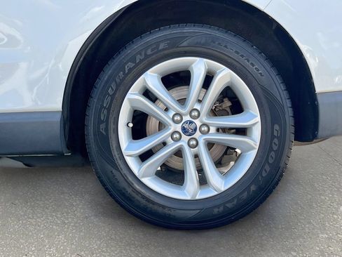 Used 2020 Ford Edge SEL w/ Convenience Package FWD image 29