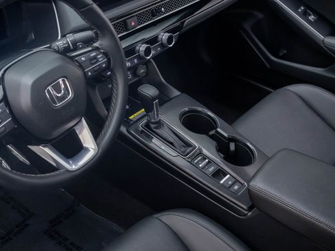 Used 2023 Honda Civic Touring image 12