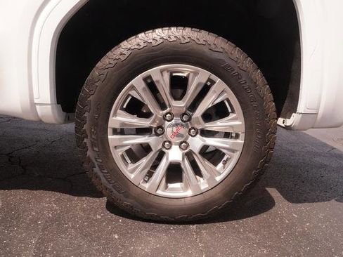 Used 2023 GMC Sierra 1500 Denali AWD/4WD image 42