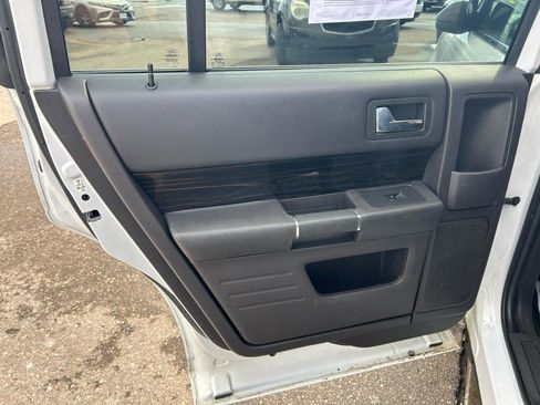 Used 2016 Ford Flex SEL image 14