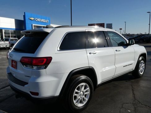 Used 2020 Jeep Grand Cherokee Laredo image 5
