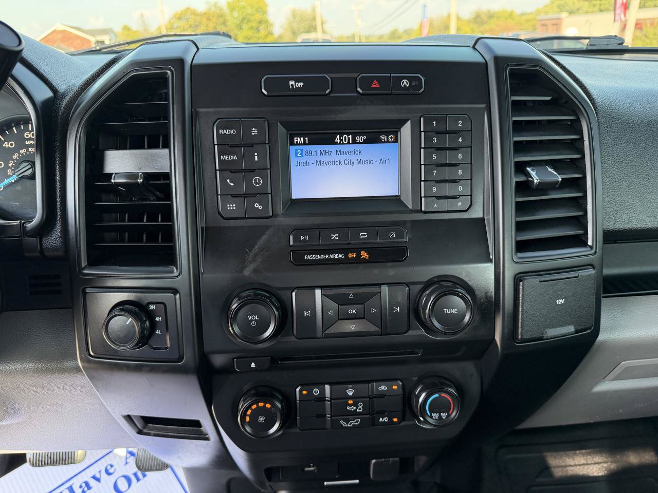 Used 2018 Ford F150 XL w/ Equipment Group 101A Mid AWD/4WD image 15