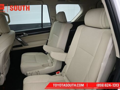 Used 2023 Lexus GX 460 Premium AWD/4WD image 27