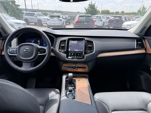 Certified 2024 Volvo XC90 T8 Plus w/ Protection Package Premier AWD/4WD image 14