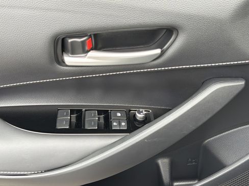 Used 2019 Toyota Corolla SE image 15