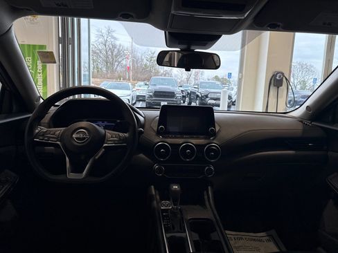 Used 2024 Nissan Sentra SV image 13