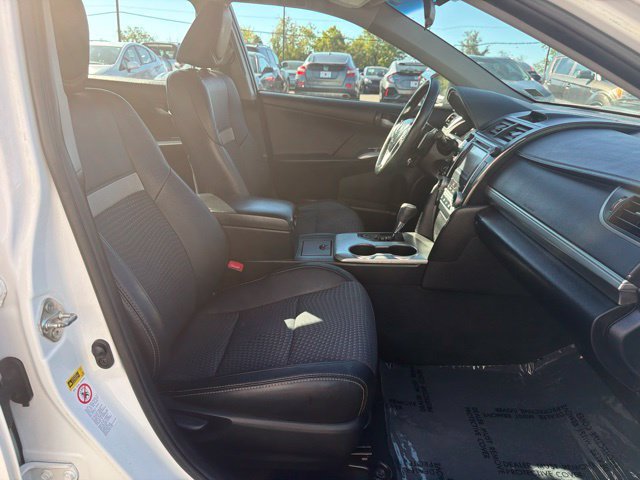 Used 2013 Toyota Camry SE FWD image 28