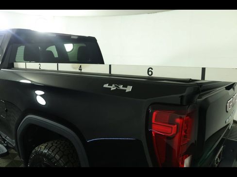 Used 2023 GMC Sierra 1500 Elevation AWD/4WD image 12