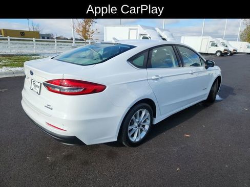 Used 2019 Ford Fusion SE image 9