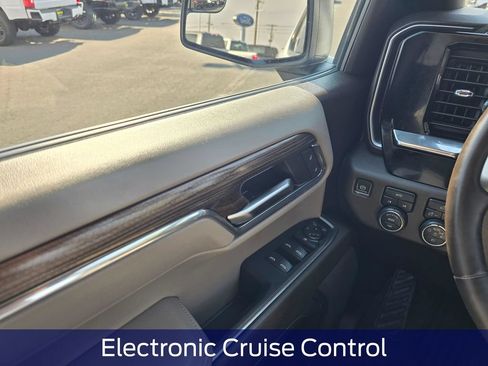 Used 2023 Chevrolet Silverado 1500 RST AWD/4WD image 31
