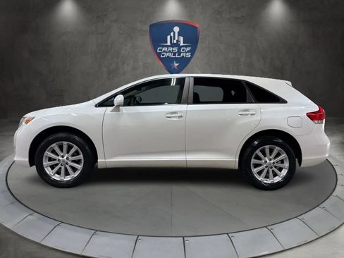 Used 2011 Toyota Venza FWD image 2