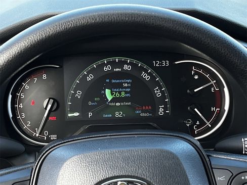 Used 2025 Toyota RAV4 LE image 12