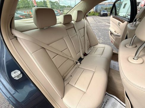 Used 2014 Mercedes-Benz E 350 4MATIC image 13