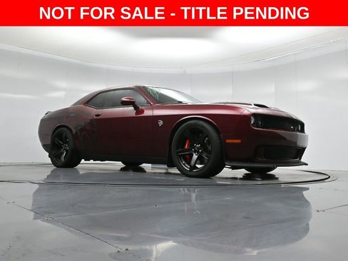 Used 2019 Dodge Challenger SRT Hellcat image 2
