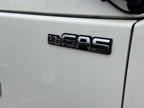 New 2025 Isuzu NPR image 9