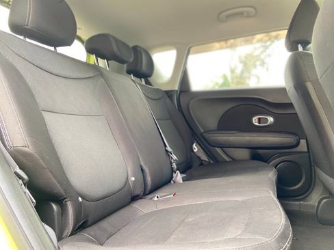 Used 2015 Kia Soul FWD image 25