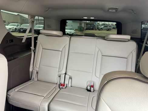 Used 2022 GMC Yukon XL Denali w/ Denali Reserve Package image 14