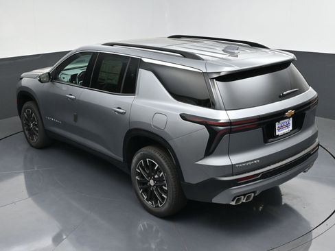 New 2026 Chevrolet Traverse LT w/ Sun and Wheel Package FWD image 50