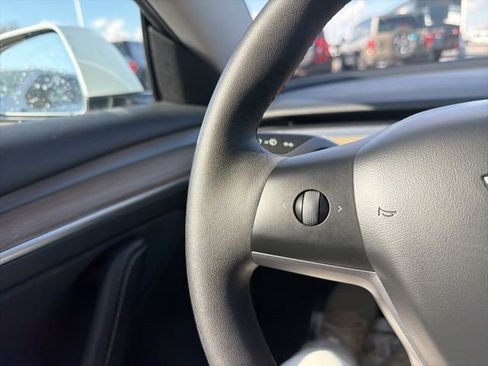 Used 2023 Tesla Model 3 Standard Range image 47