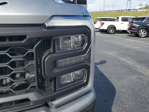 Certified 2024 Ford F250 Lariat w/ Lariat Ultimate Package image 3