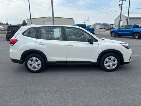 Used 2019 Subaru Forester AWD/4WD image 11