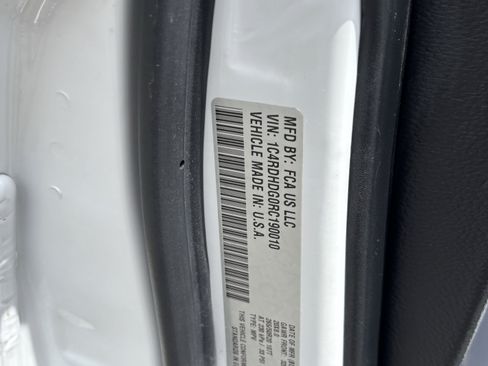 Used 2024 Dodge Durango GT RWD image 30