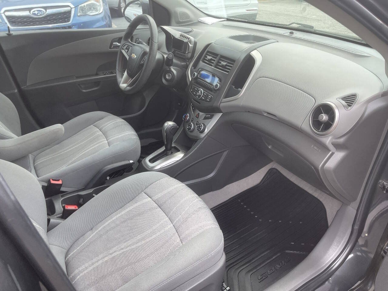 Used 2015 Chevrolet Sonic LT w/ Wheels and Fog Lamp Package FWD image 22