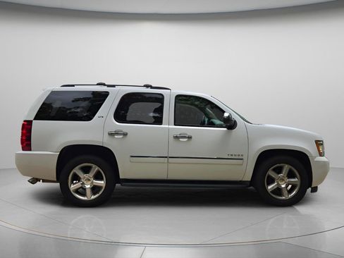 Used 2011 Chevrolet Tahoe LTZ RWD image 6