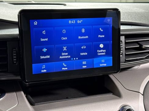Used 2023 Ford Explorer XLT AWD/4WD image 34