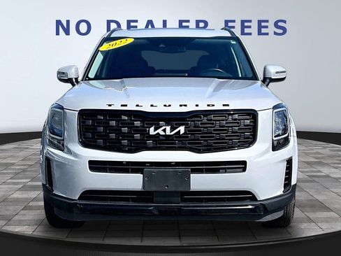 Used 2022 Kia Telluride EX w/ EX Premium Package image 2