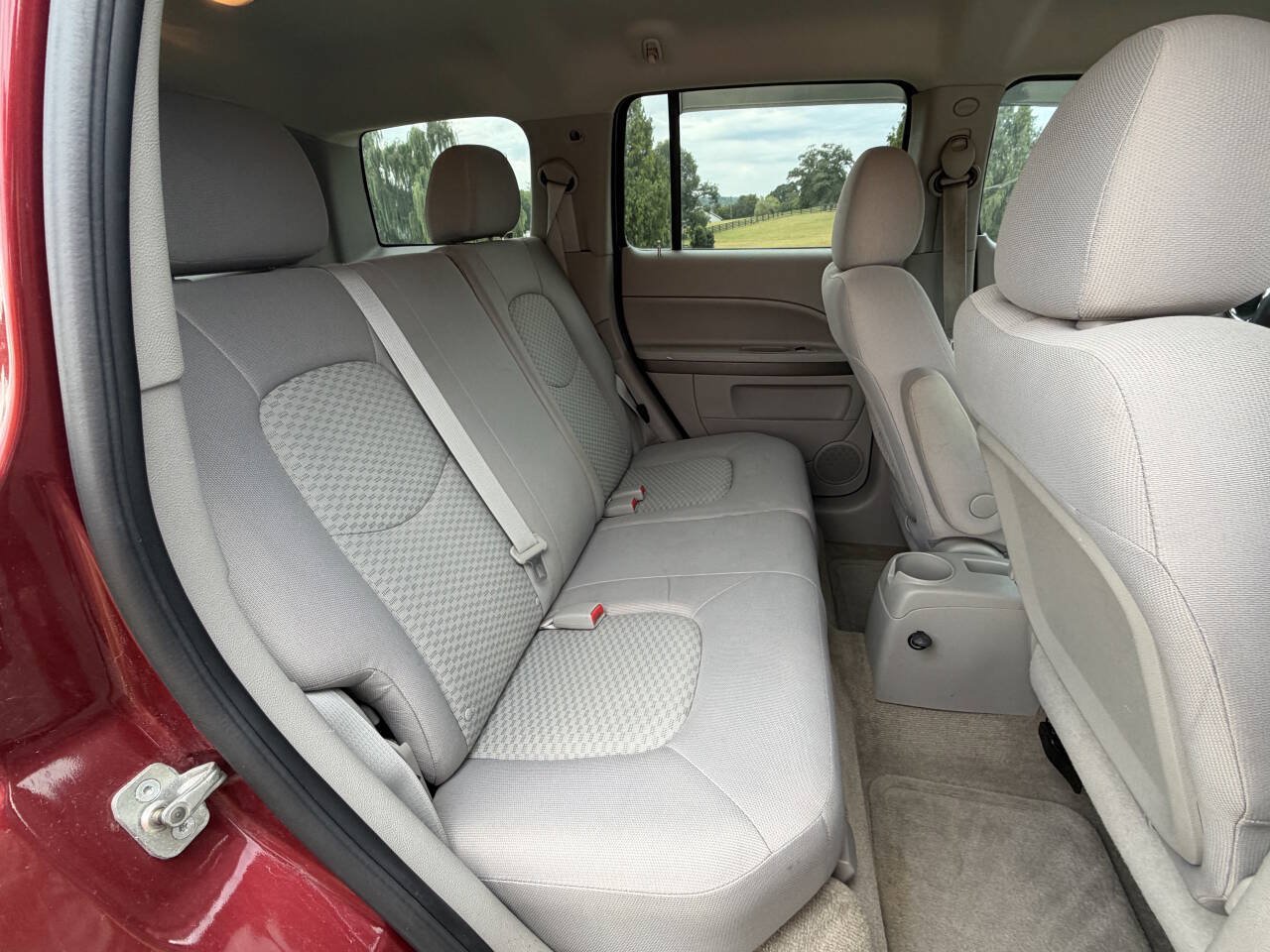 Used 2009 Chevrolet HHR LT FWD image 25
