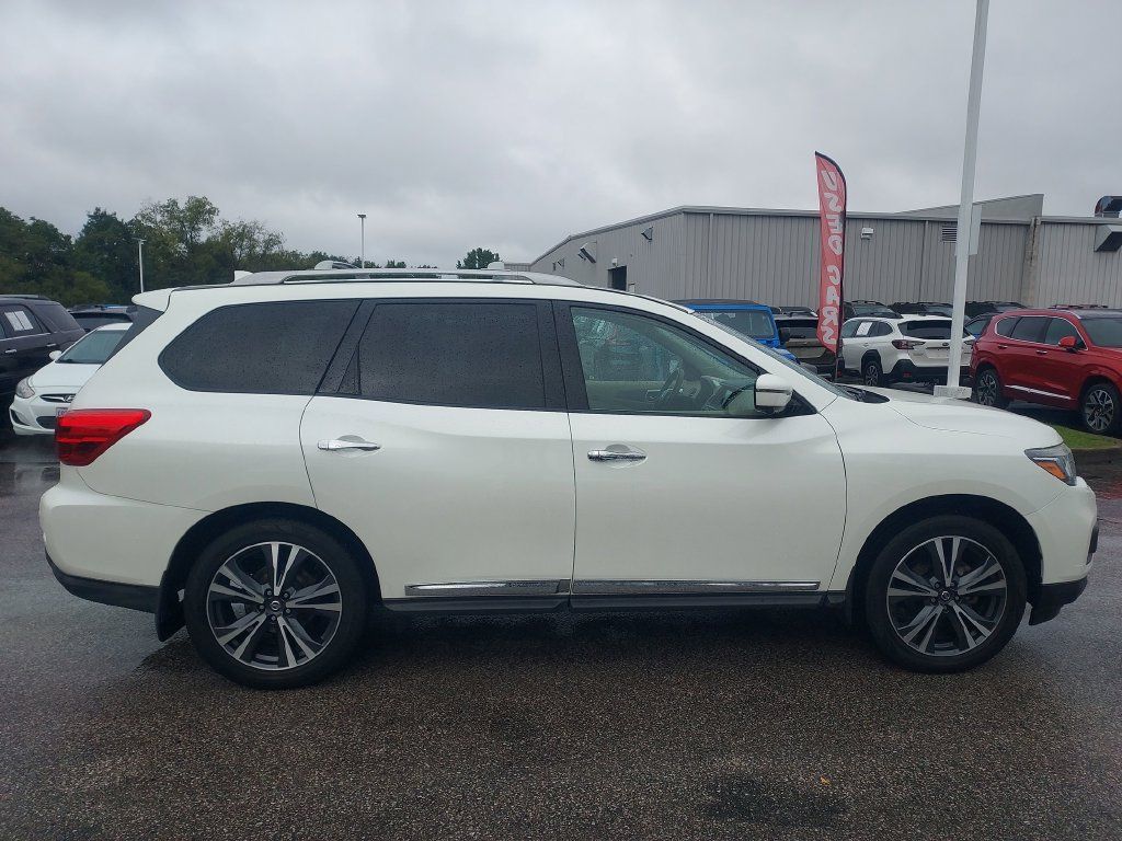 Used 2020 Nissan Pathfinder Platinum AWD/4WD image 8