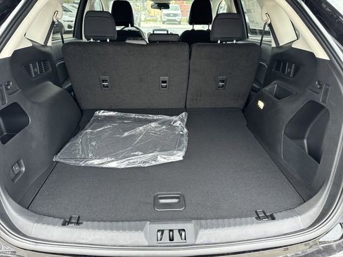 New 2024 Ford Edge SE w/ Black Appearance Package image 21